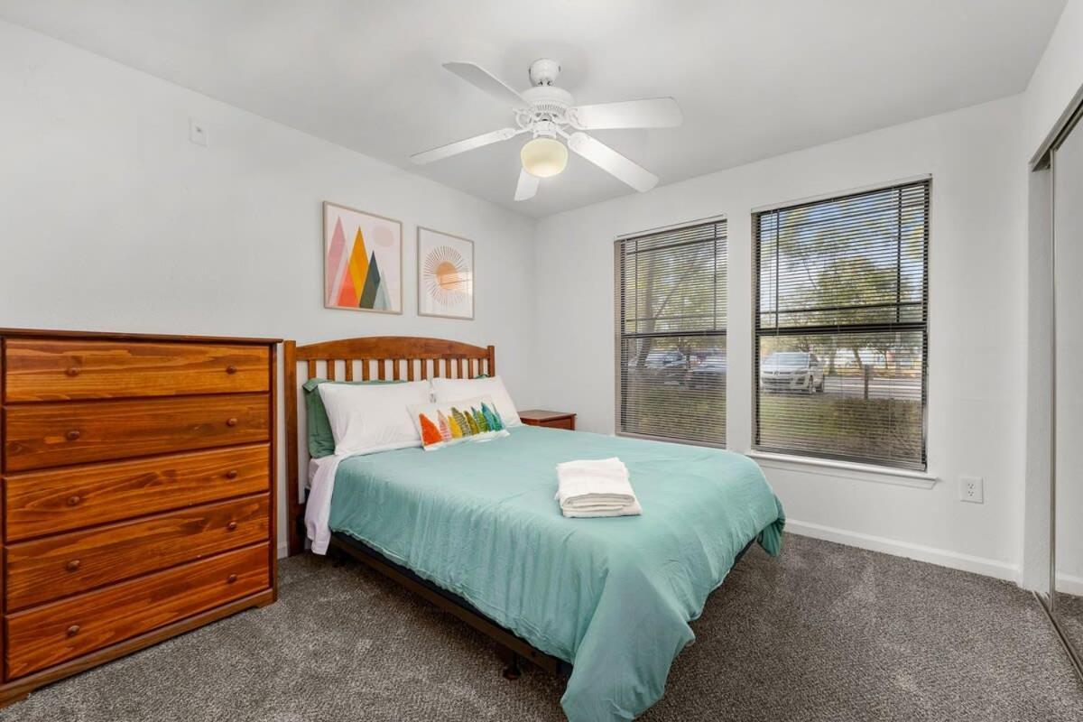 4Bd 2 Mi To Usf Free Pool + 24 Hour Gym Villa Tampa Exterior photo