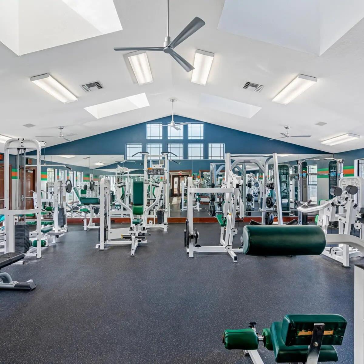 4Bd 2 Mi To Usf Free Pool + 24 Hour Gym Villa Tampa Exterior photo